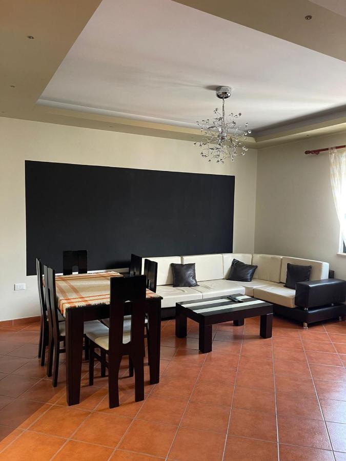 City Center Apartment Galeria Tirana Exterior photo